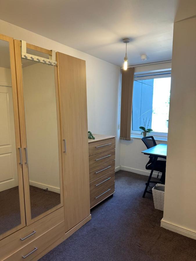 New Build 2 Bedroom With 2 Bath In London Eksteriør bilde
