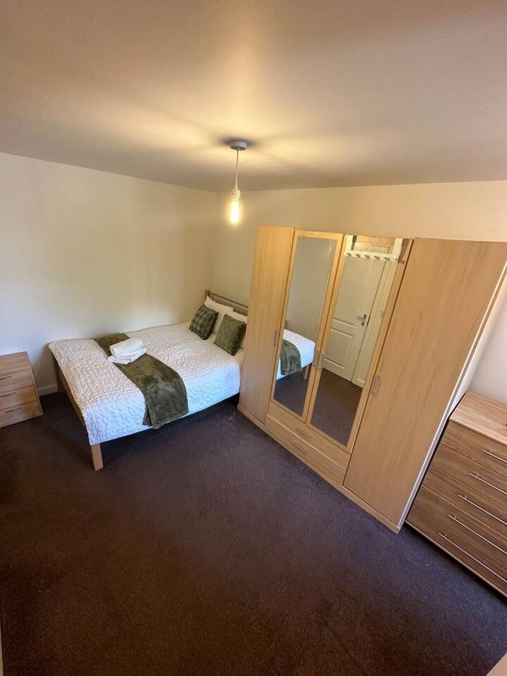 New Build 2 Bedroom With 2 Bath In London Eksteriør bilde