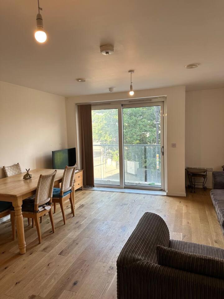 New Build 2 Bedroom With 2 Bath In London Eksteriør bilde